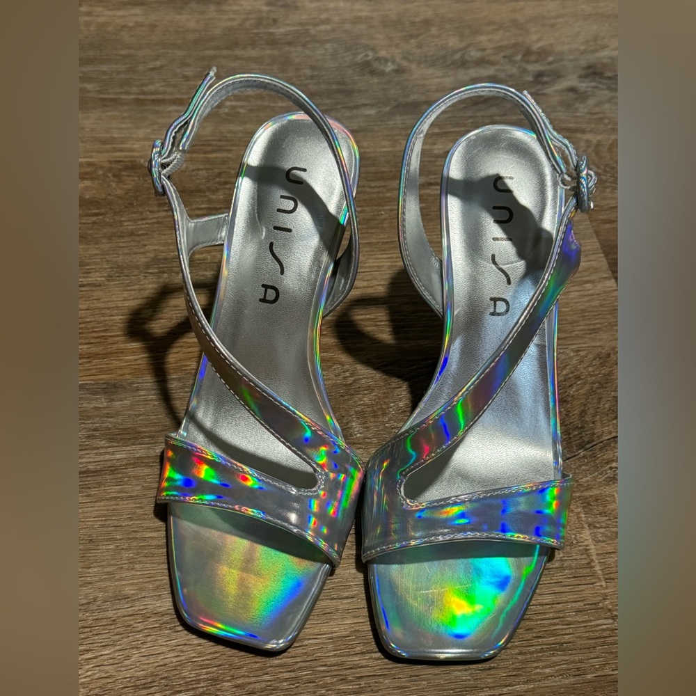 Unisa size 7.5 heels